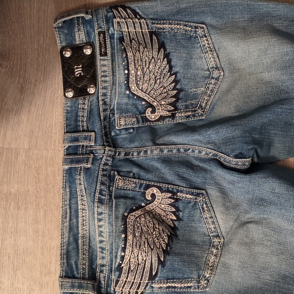 Miss Me Distressed Boot Angel Wing Jeans Size 33 - Picture 6 of 8